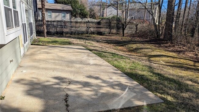 Building Photo - 2237 Traywick Chase