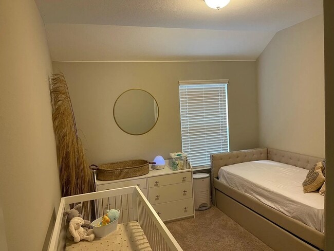 Building Photo - 2416 Leeward Pl