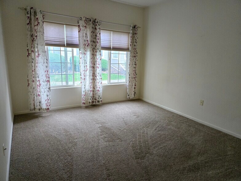 Building Photo - 3712 E Cactus Creek Ct