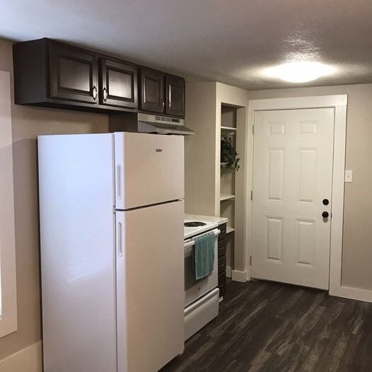 Building Photo - 214 W Republic St