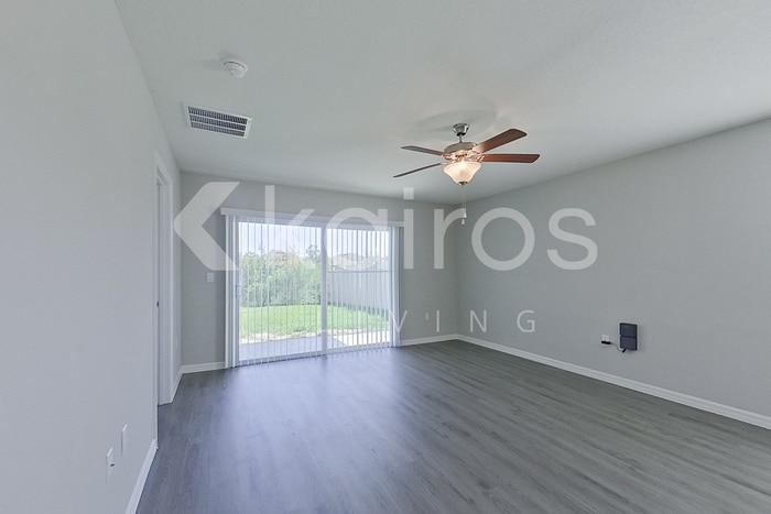 Building Photo - 4383 SW 85 Ln