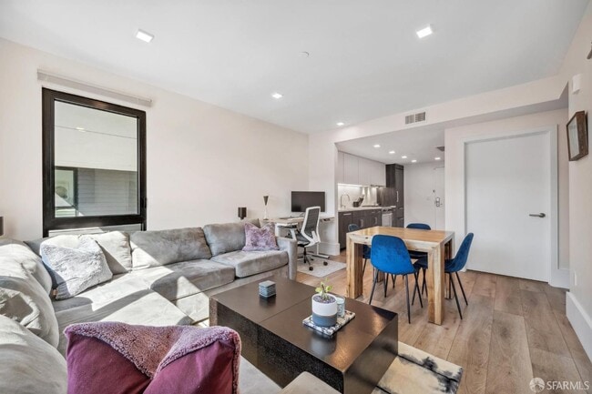 Building Photo - 1288 Howard St