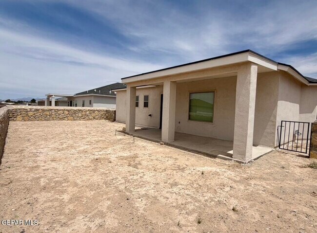 Building Photo - 7409 Scarlet Oak Pl