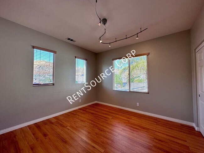 Building Photo - 28479 Falcon Crest Dr