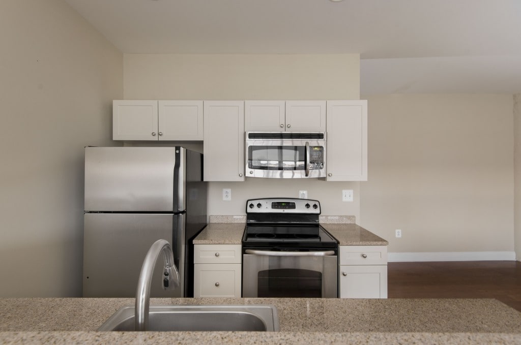 Building Photo - 600 N Broad St