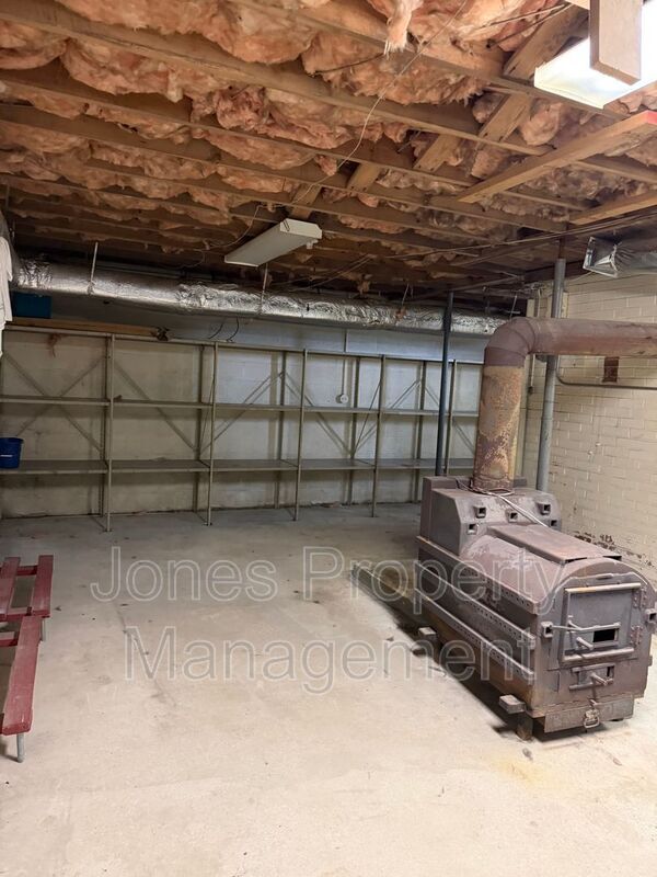 Building Photo - 1048 Shuping Mill Rd