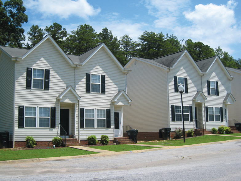 Building Photo - Oaktree