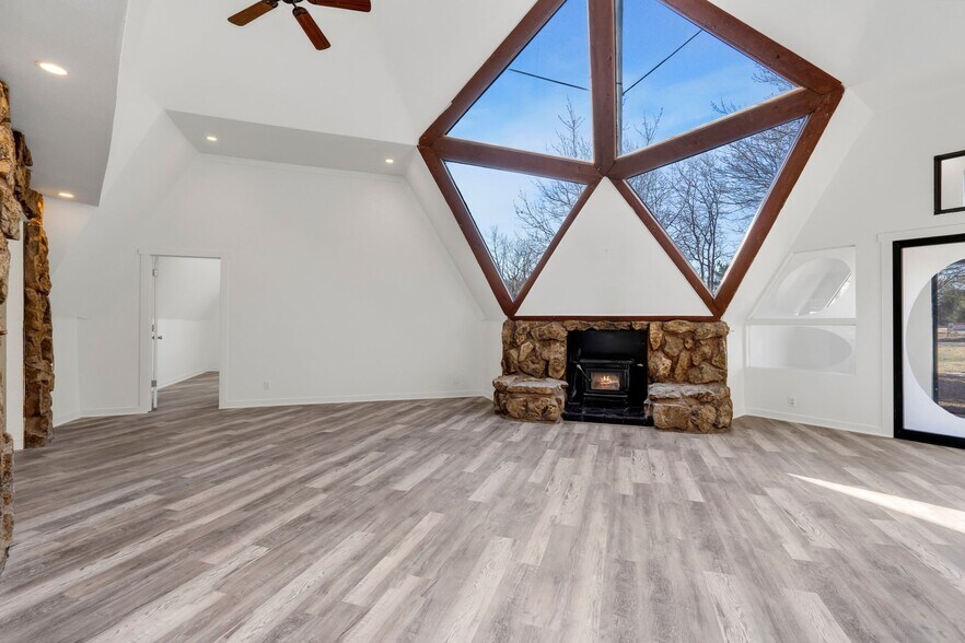 Building Photo - 8402 Dome Ct