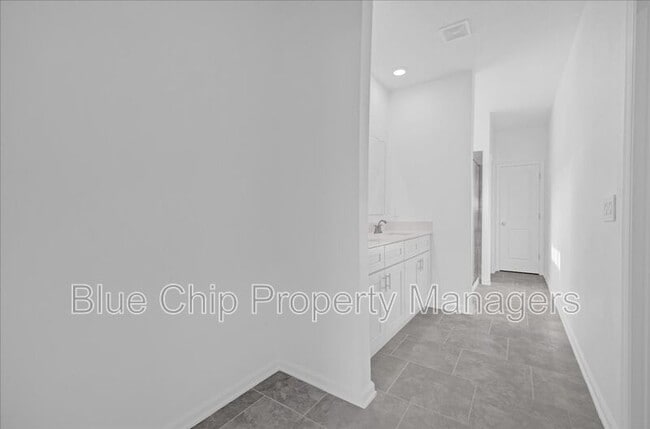 Building Photo - 2188 Sweet Honey Ln