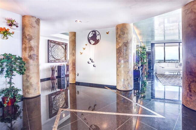 Building Photo - 11113 Biscayne Blvd