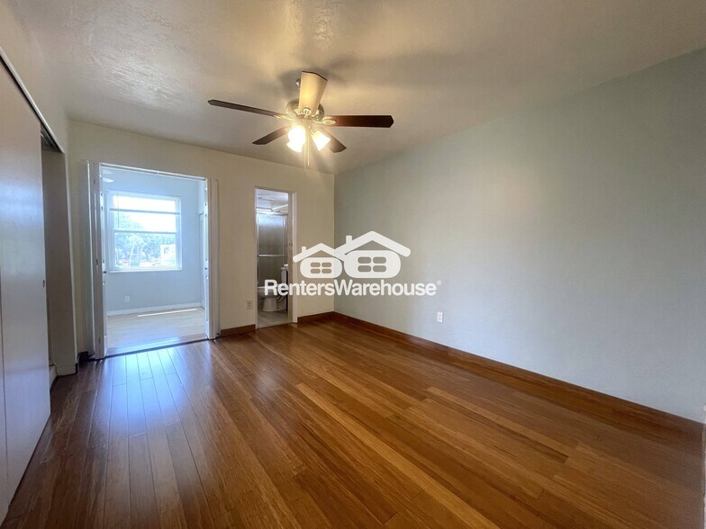 Building Photo - 2433 Brazilia Dr