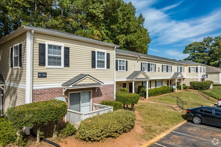 Mountain Crest Apartments 1075 N Hairston Rd Stone Mountain GA 30083