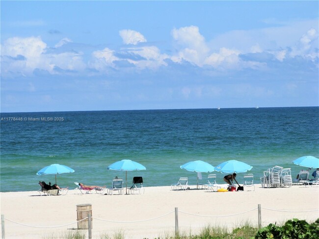 Building Photo - 5701 Collins Ave