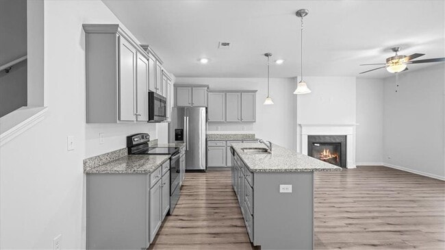 Building Photo - 7573 Knoll Hollow Rd
