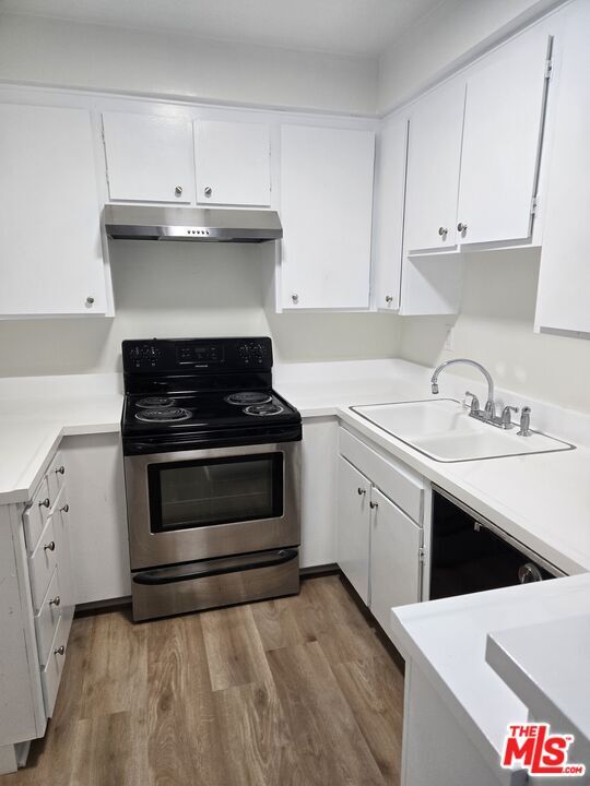 Building Photo - 1226 Larrabee St