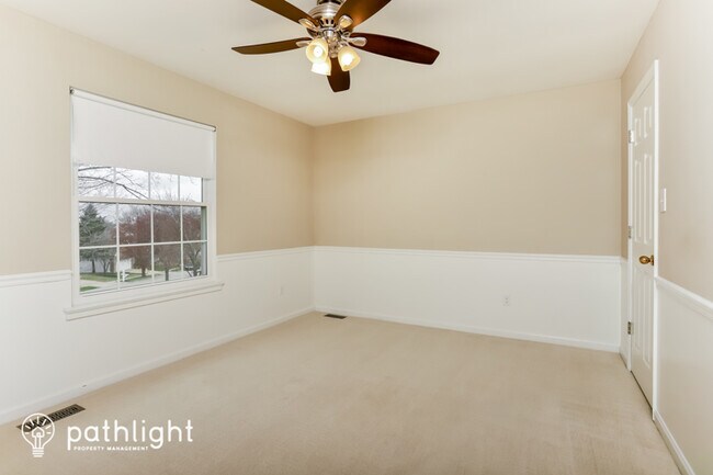 Building Photo - 903 Wellesley Pl Dr