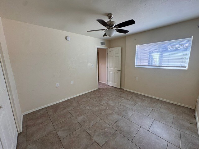 Guest bedroom - 1448 E Carmelita Dr