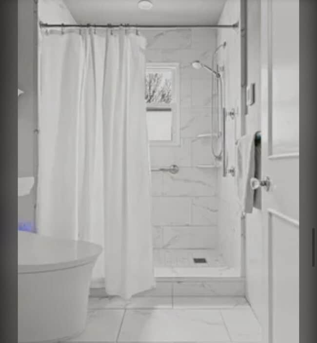 Building Photo - 444 St Davids Ave