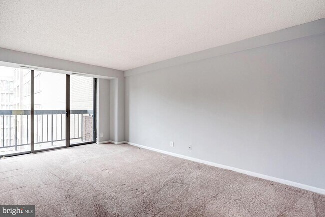 Building Photo - 1140 23rd St NW
