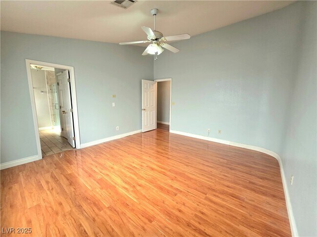 Building Photo - 8206 James Grayson Dr