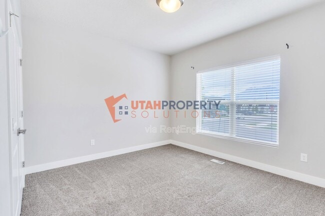 Building Photo - 7632 S Waverly Hls Ln
