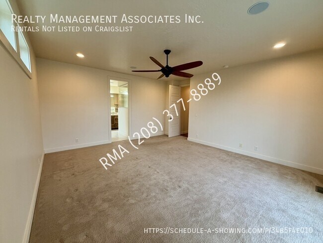 Building Photo - 2552 E Boise Ave