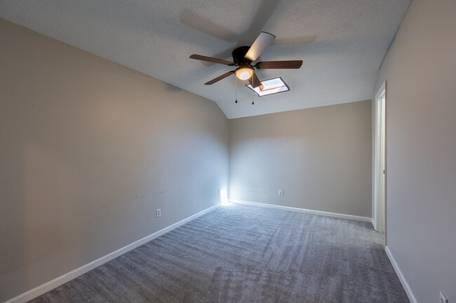 Building Photo - 3821 Forest Creek Way