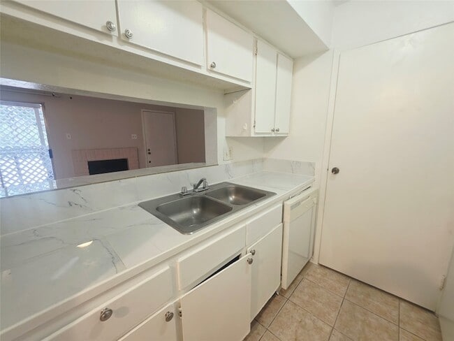 Building Photo - 12511 Ashford Meadow Dr
