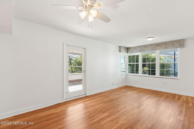 Building Photo - 1815 Largo Rd