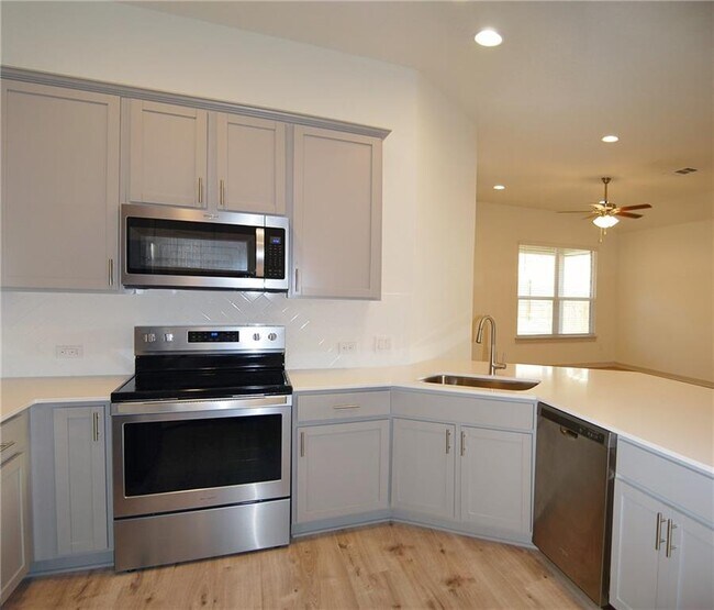 Building Photo - 640 Peace Pipe Way