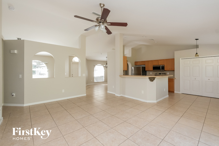 Building Photo - 4309 Ocala Terrace