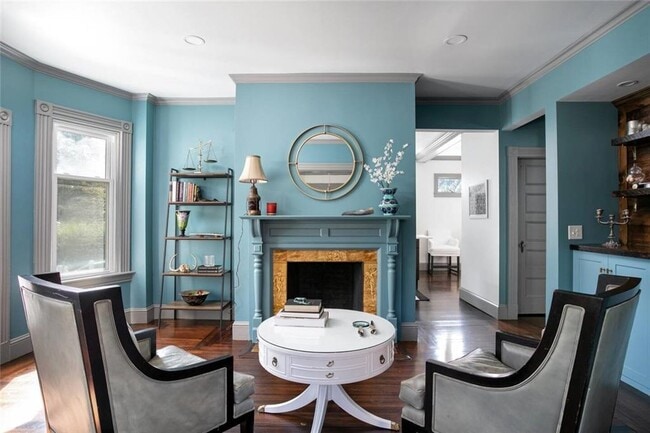 Building Photo - 169 Ruggles Ave