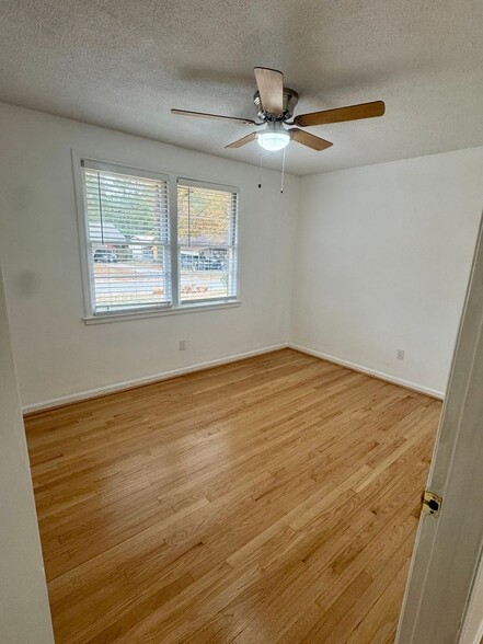 Building Photo - 2522 Stonehenge Dr