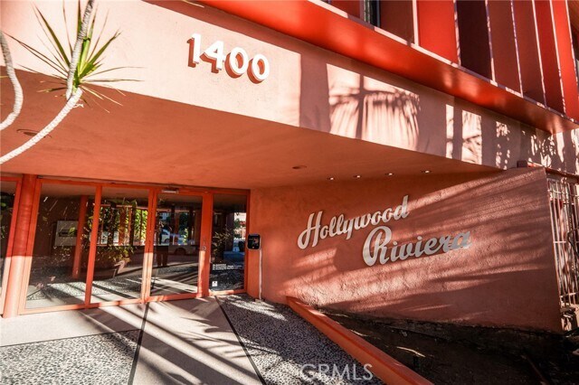 Building Photo - 1400 Hayworth Ave