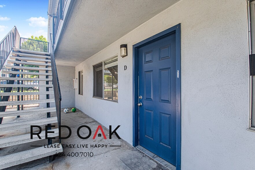 Building Photo - 211 S Nevada St