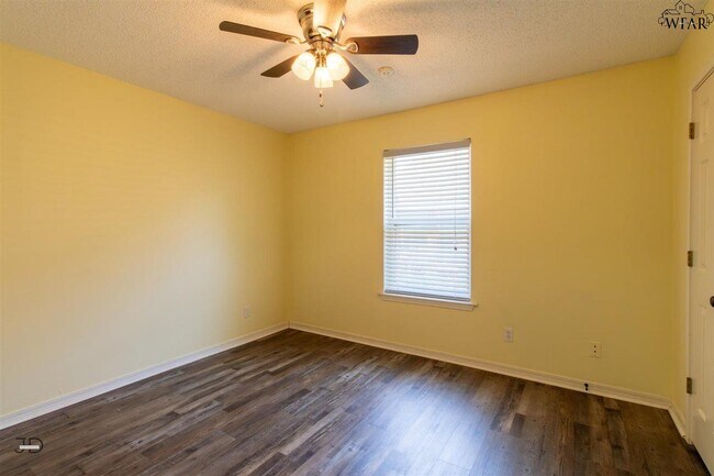Building Photo - 2224 Sandcastle Rd