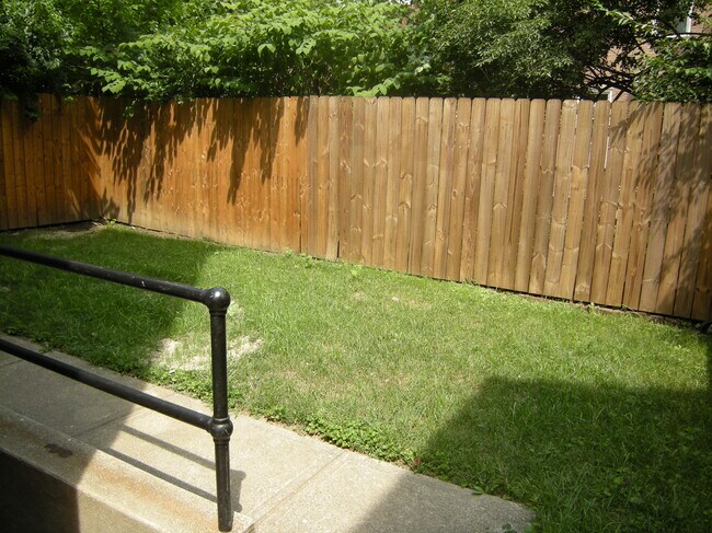 Private back yard - 2310 Rohs St