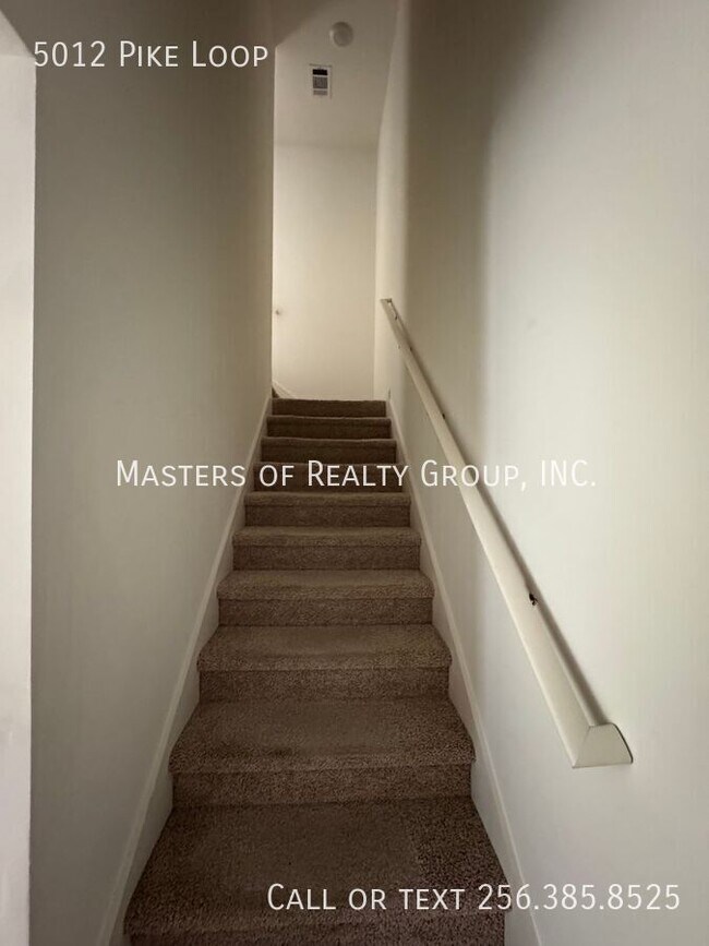 Building Photo - 5012 Pike Lp