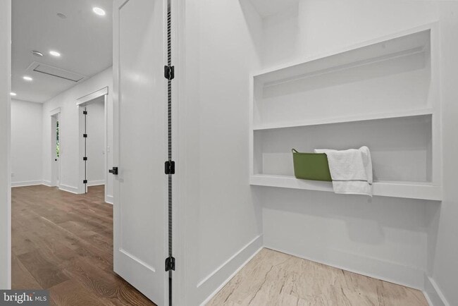Building Photo - 811 Sligo Creek Pkwy