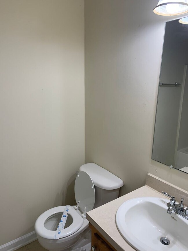 Building Photo - 110 Stallings Ct