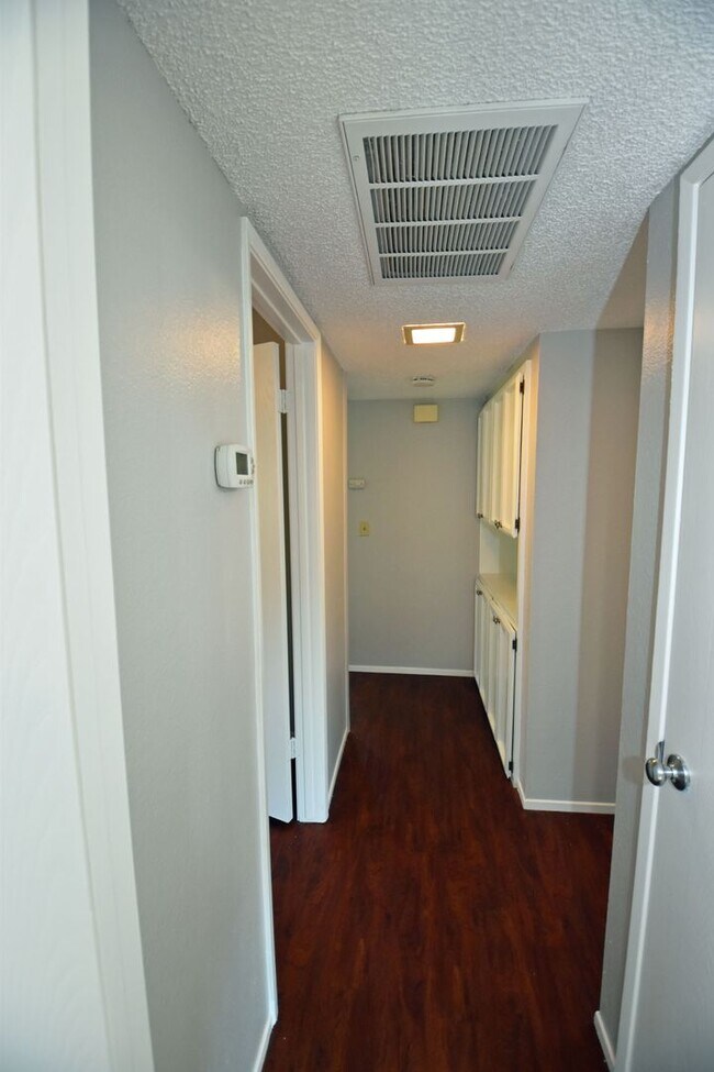 Building Photo - 5902-5902 Bourbon Dr