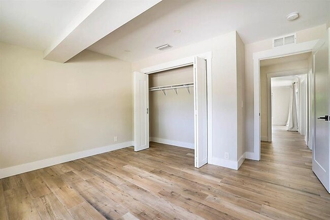 Building Photo - 2445 SE 7th St