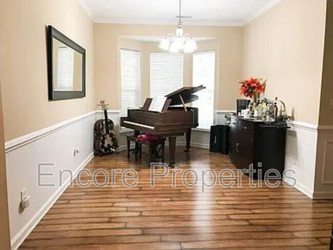 Building Photo - 8417 Whisper Ridge Pl