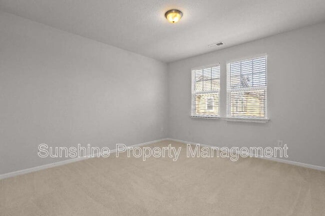 Building Photo - 400 Rhema Rd