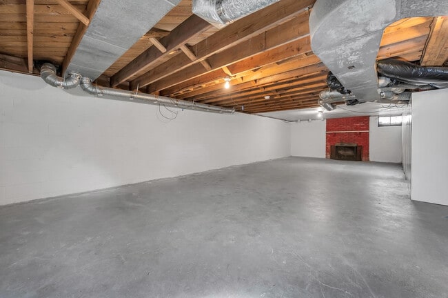 Building Photo - 538 Chinoe Rd