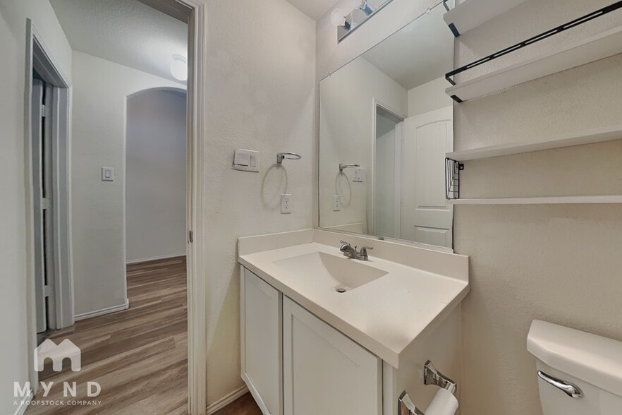 Building Photo - 9100 Zubia Ln