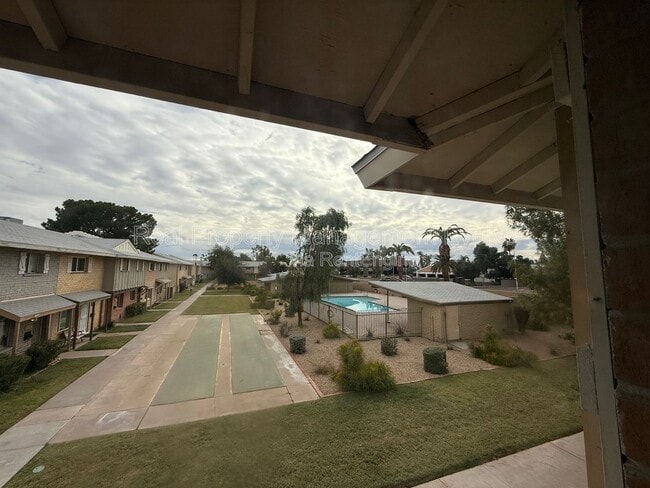 Building Photo - 4613 S Mill Ave