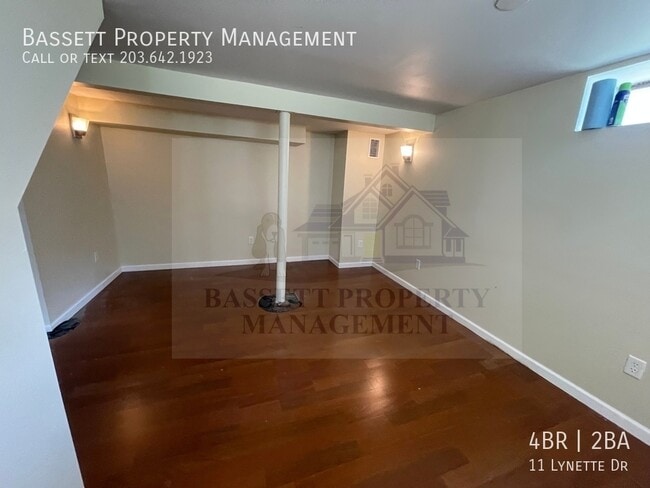 Building Photo - 11 Lynette Dr