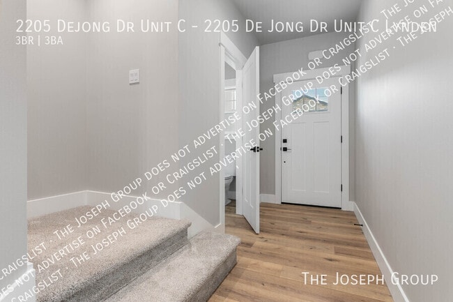 Building Photo - 2205 Dejong Dr Unit C