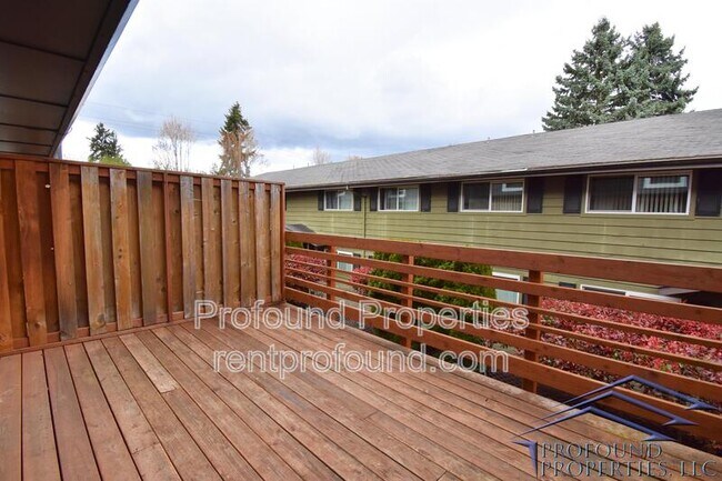 Building Photo - 6050 SW 130th Ave